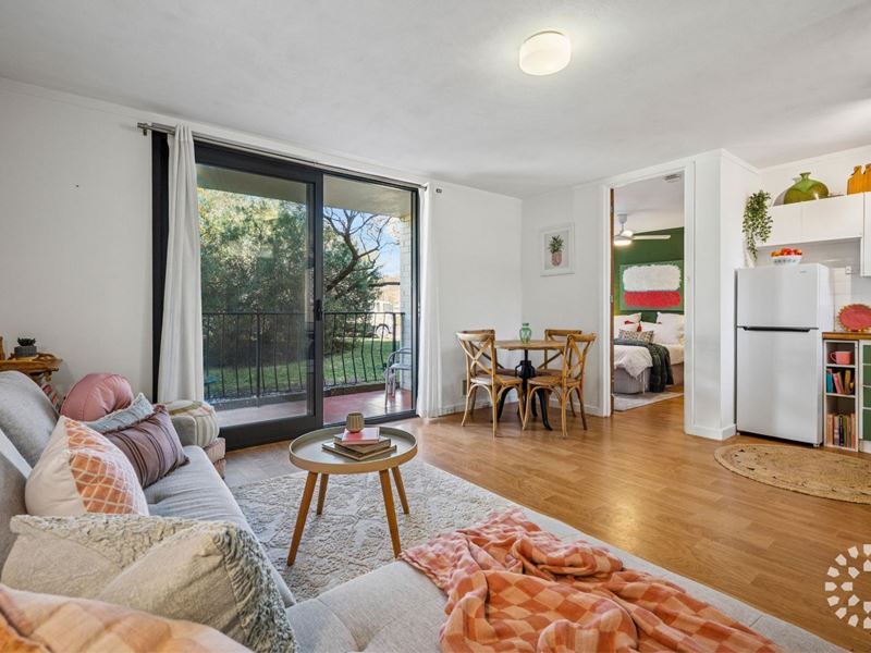 2/20 Stevens Street, Fremantle