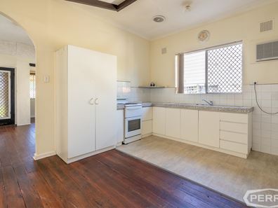 7 Riverview Street, Coodanup WA 6210