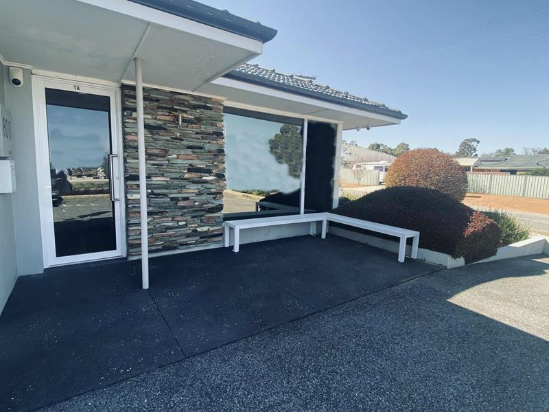 1/800 South Western Hwy, Byford